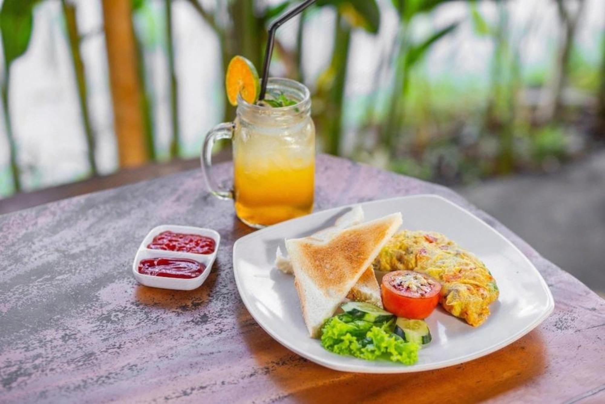 Oyo 1207 Pondok 789 Near Canggu Echo Beach Eksteriør billede